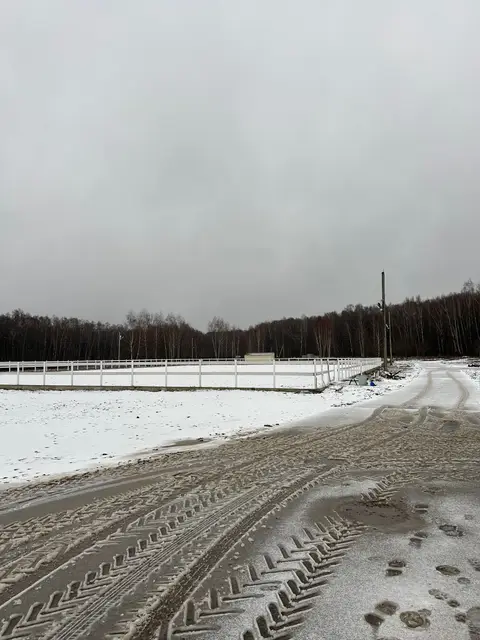 Крытый отапливаемый манеж с еврогрунтом